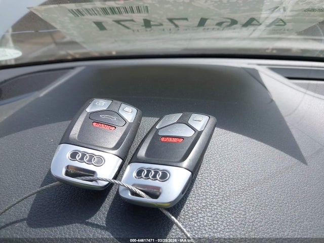 2017 AUDI A4 WAUENAF44HN029245 Photo 10