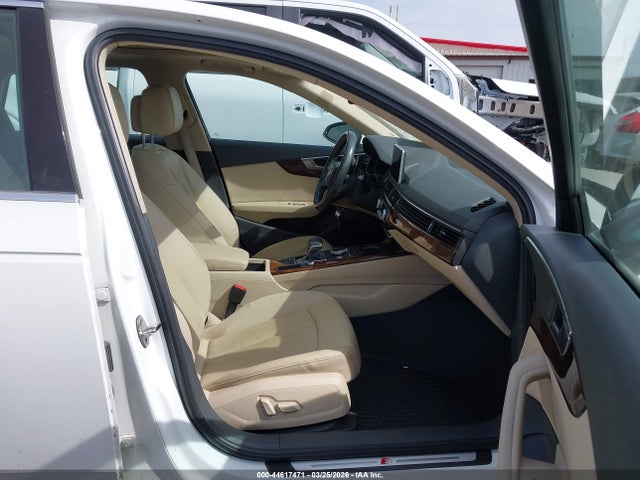 2017 AUDI A4 WAUENAF44HN029245 Photo 4