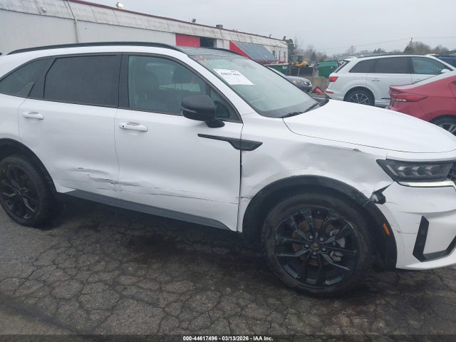 5XYRKDLF4NG113153 KIA SORENTO SX