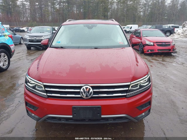 Продаж на аукціоні авто 2018 Volkswagen Tiguan 2.0t Sel Premium, vin: 3VV4B7AX4JM014516, номер лоту: 44617515