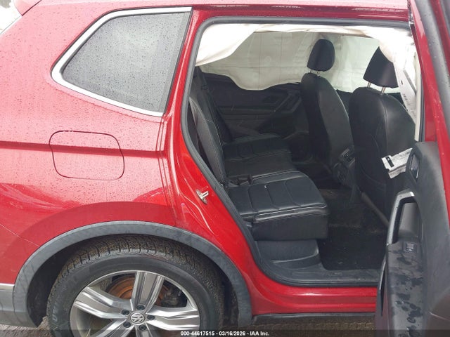 Продаж на аукціоні авто 2018 Volkswagen Tiguan 2.0t Sel Premium, vin: 3VV4B7AX4JM014516, номер лоту: 44617515