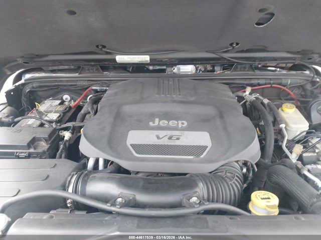 Продажа на аукционе авто 2015 Jeep Wrangler Unlimited Altitude, vin: 1C4BJWEG1FL707887, номер лота: 44617539