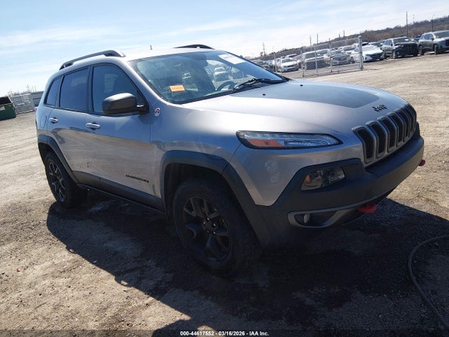 44617552 :رقم المزاد ، 1C4PJMBS1FW593861 vin ، 2015 Jeep Cherokee Trailhawk مزاد بيع