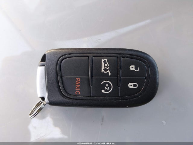 2015 Jeep Cherokee Trailhawk მანქანა იყიდება აუქციონზე, vin: 1C4PJMBS1FW593861, აუქციონის ნომერი: 44617552