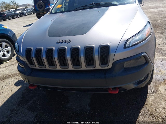 2015 Jeep Cherokee Trailhawk მანქანა იყიდება აუქციონზე, vin: 1C4PJMBS1FW593861, აუქციონის ნომერი: 44617552