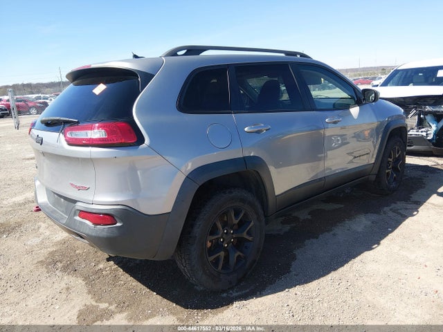 2015 Jeep Cherokee Trailhawk მანქანა იყიდება აუქციონზე, vin: 1C4PJMBS1FW593861, აუქციონის ნომერი: 44617552