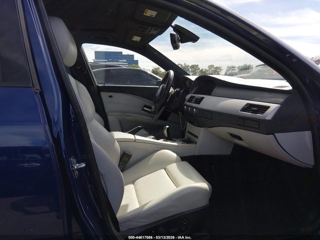 2007 BMW M5 WBSNB93587CX07733 Photo 4