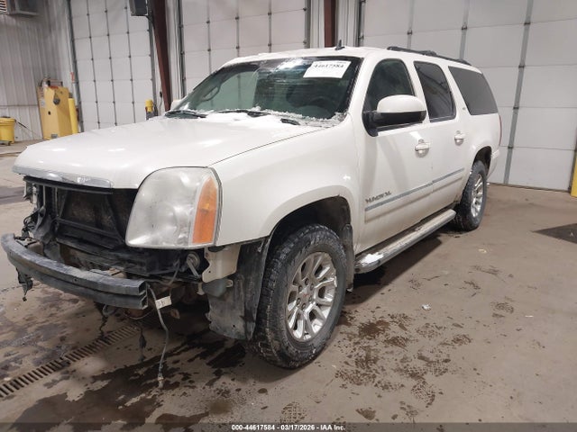 2011 GMC YUKON XL 1500 1GKS2KE32BR198875 Photo 1
