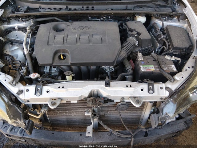 2T1BURHEXJC105427 Toyota COROLLA SE