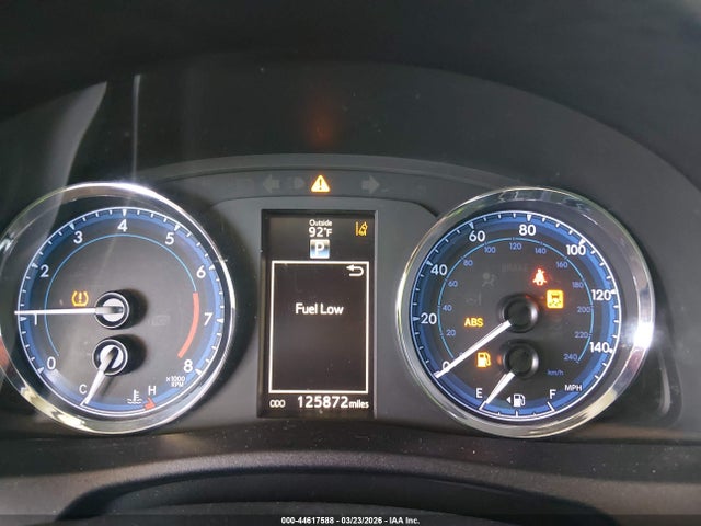 2T1BURHEXJC105427 Toyota COROLLA SE