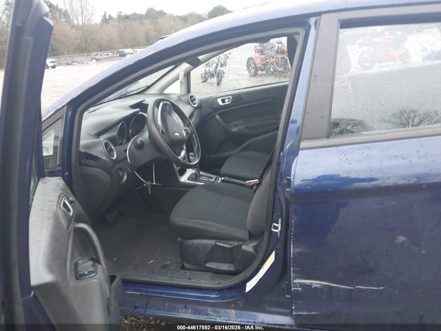 3FADP4BJ6GM203627 Ford FIESTA SE
