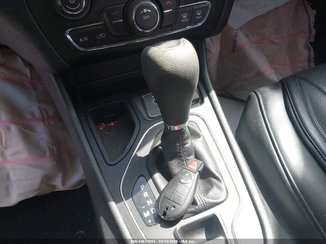 1C4PJLCB9KD348644 Jeep Cherokee Latitude Fwd