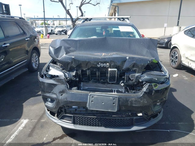 1C4PJLCB9KD348644 Jeep Cherokee Latitude Fwd