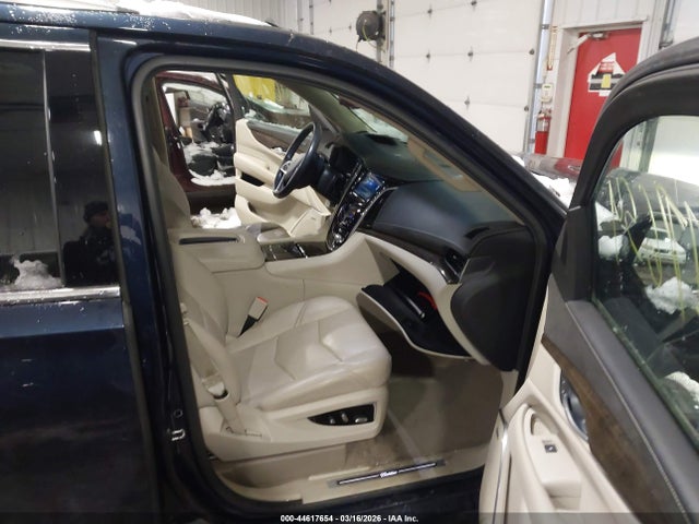 Продаж на аукціоні авто 2018 Cadillac Escalade Luxury, vin: 1GYS4BKJ1JR293719, номер лоту: 44617654
