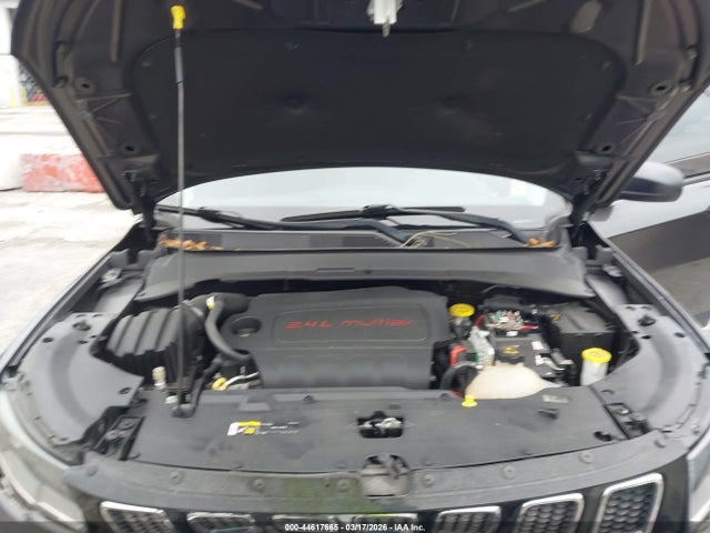 44617665 :رقم المزاد ، 3C4NJCAB6MT573692 vin ، 2021 Jeep Compass Sport Fwd مزاد بيع