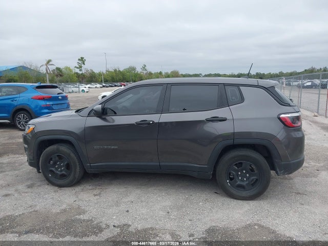 44617665 :رقم المزاد ، 3C4NJCAB6MT573692 vin ، 2021 Jeep Compass Sport Fwd مزاد بيع