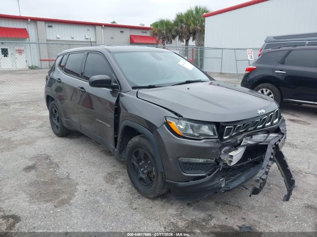 44617665 :رقم المزاد ، 3C4NJCAB6MT573692 vin ، 2021 Jeep Compass Sport Fwd مزاد بيع
