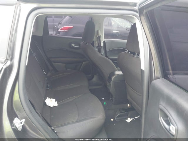 44617665 :رقم المزاد ، 3C4NJCAB6MT573692 vin ، 2021 Jeep Compass Sport Fwd مزاد بيع