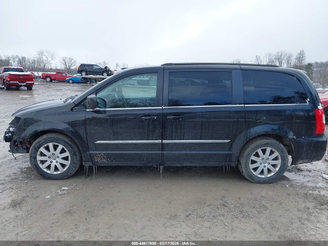 2014 Chrysler Town & Country Touring მანქანა იყიდება აუქციონზე, vin: 2C4RC1BG7ER448117, აუქციონის ნომერი: 44617695