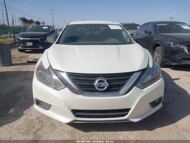 Продаж на аукціоні авто 2018 Nissan Altima 2.5 Sr, vin: 1N4AL3AP8JC190242, номер лоту: 44617698