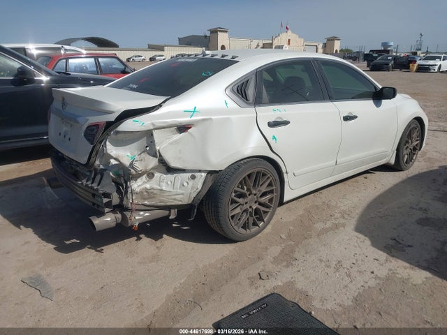 Продаж на аукціоні авто 2018 Nissan Altima 2.5 Sr, vin: 1N4AL3AP8JC190242, номер лоту: 44617698
