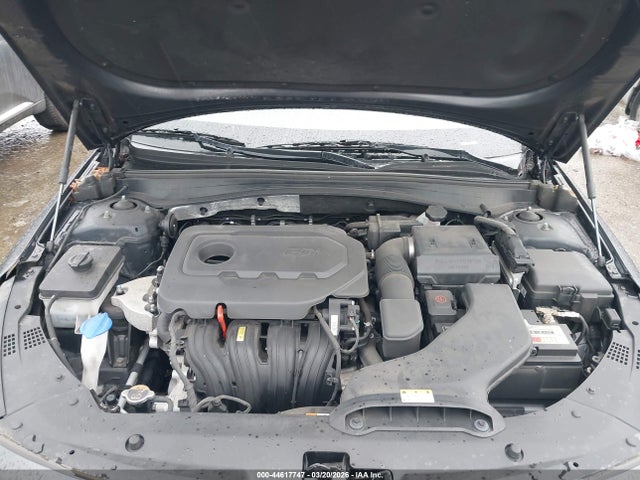 KNAGT4L3XJ5213381 KIA Optima Lx