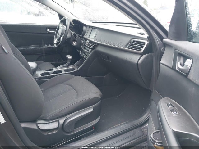 KNAGT4L3XJ5213381 KIA Optima Lx
