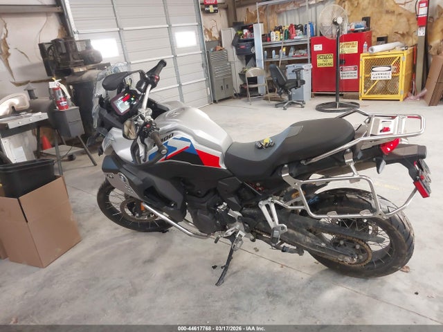 Продаж на аукціоні авто 2025 Bmw F 900 Gs Adventure, vin: WB10K730XS6L25041, номер лоту: 44617768