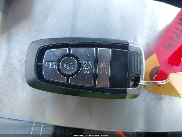 3FA6P0HD4JR260776 Ford FUSION SE