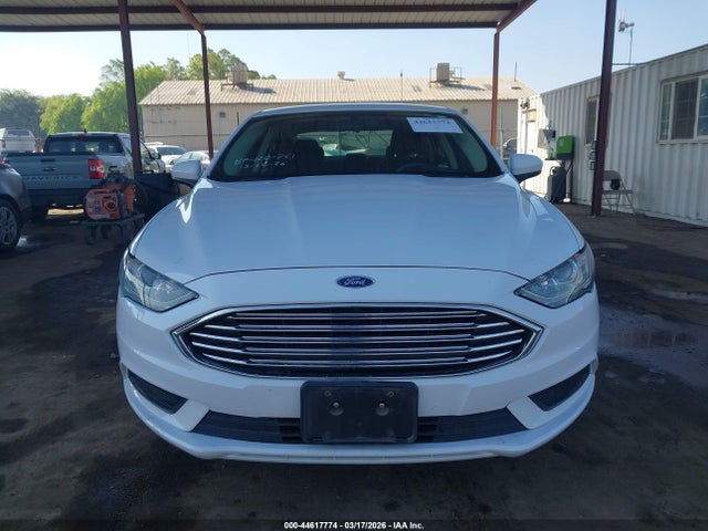 3FA6P0HD4JR260776 Ford FUSION SE
