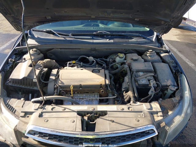 1G1PA5SH7E7438100 Chevrolet Cruze Ls Auto