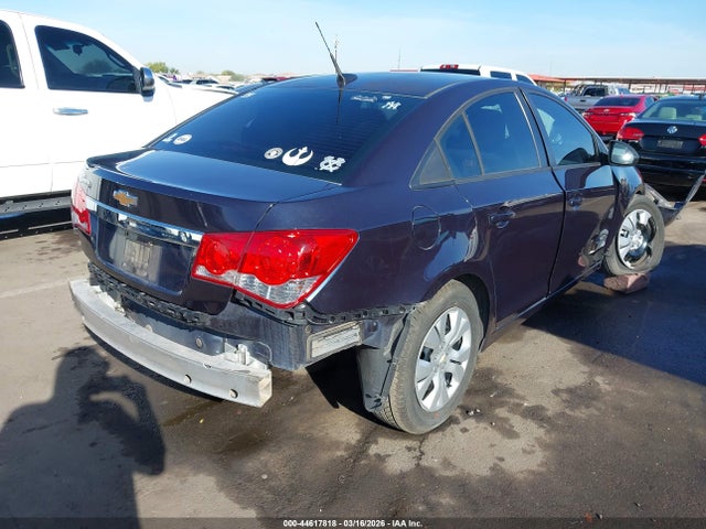 1G1PA5SH7E7438100 Chevrolet Cruze Ls Auto