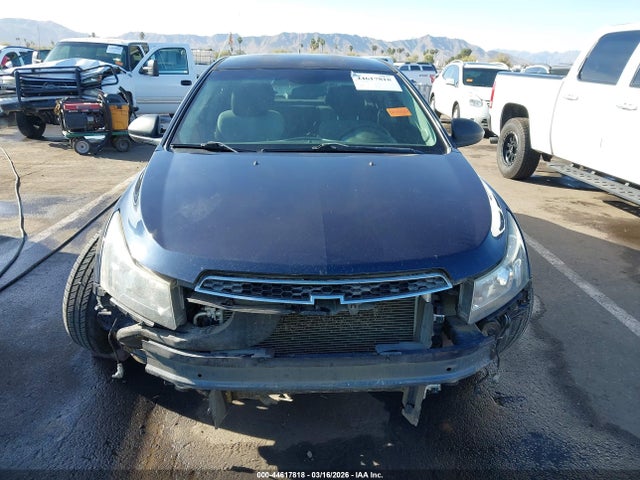 1G1PA5SH7E7438100 Chevrolet Cruze Ls Auto