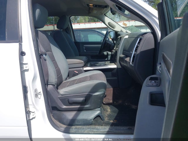 44617822 :رقم المزاد ، 3C63RRHL1GG386141 vin ، 2016 Ram 3500 Lone Star مزاد بيع