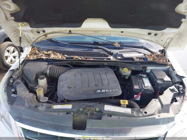 2012 Volkswagen Routan Se მანქანა იყიდება აუქციონზე, vin: 2C4RVABG8CR393555, აუქციონის ნომერი: 44617840