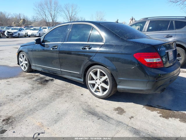 Продаж на аукціоні авто 2014 Mercedes-benz C 250 Sport, vin: WDDGF4HB6EA960134, номер лоту: 44617957