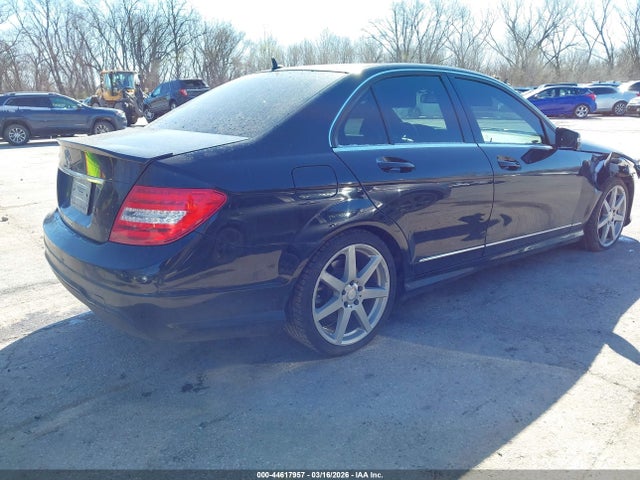 Продаж на аукціоні авто 2014 Mercedes-benz C 250 Sport, vin: WDDGF4HB6EA960134, номер лоту: 44617957