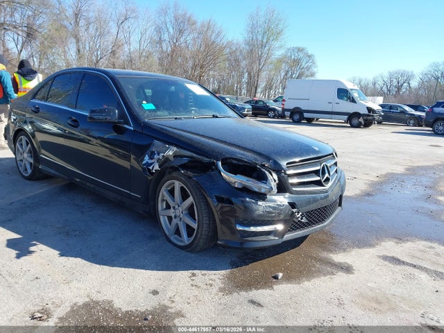 Продаж на аукціоні авто 2014 Mercedes-benz C 250 Sport, vin: WDDGF4HB6EA960134, номер лоту: 44617957