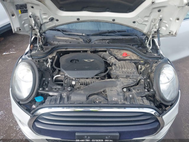 Продажа на аукционе авто 2017 Mini Convertible Cooper, vin: WMWWG5C37H3D00301, номер лота: 44617991