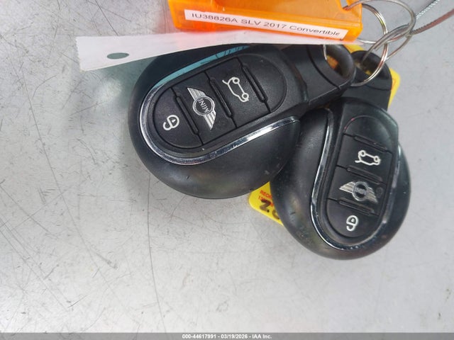 Продажа на аукционе авто 2017 Mini Convertible Cooper, vin: WMWWG5C37H3D00301, номер лота: 44617991