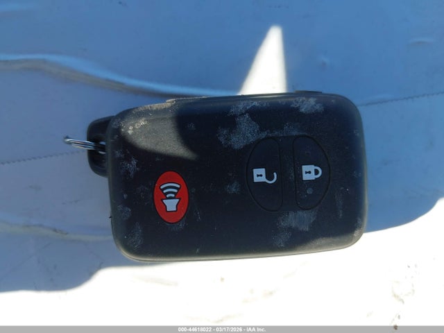 JTDKN3DU9E1795592 Toyota Prius Two