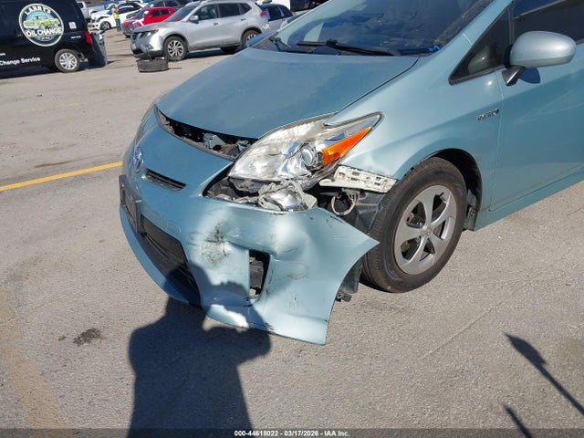 JTDKN3DU9E1795592 Toyota Prius Two