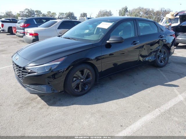 5NPLS4AG3NH053134 Hyundai ELANTRA SEL