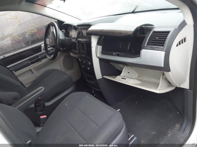 Продаж на аукціоні авто 2010 Dodge Grand Caravan Sxt, vin: 2D4RN5D17AR116637, номер лоту: 44618026