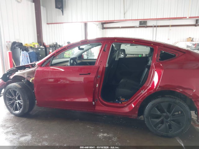 7SAYGDEE1RA326897 Tesla Model Y Long Range Dual Motor All-wheel Drive