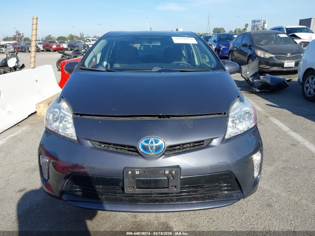 JTDKN3DU3F1910043 Toyota Prius Two