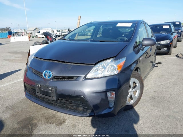 JTDKN3DU3F1910043 Toyota Prius Two