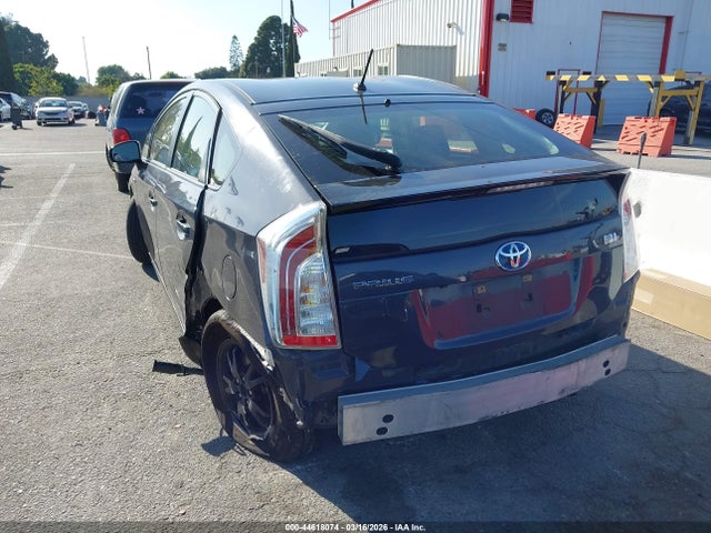 JTDKN3DU3F1910043 Toyota Prius Two