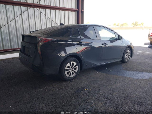 JTDKARFU1G3503873 Toyota Prius Four