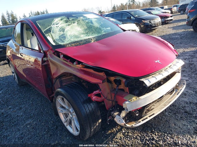 2024 Tesla Model Y Long Range Dual Motor All-wheel Drive მანქანა იყიდება აუქციონზე, vin: 7SAYGDEE6RF045374, აუქციონის ნომერი: 44618084